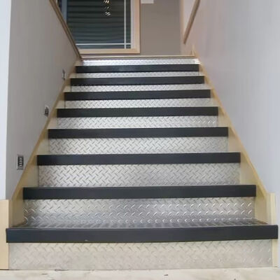 Anti Slip 5 Bar Embossed Aluminum Tread Plate 3003 H14 Marine Grade for Trailer Flooring Loading Ramp