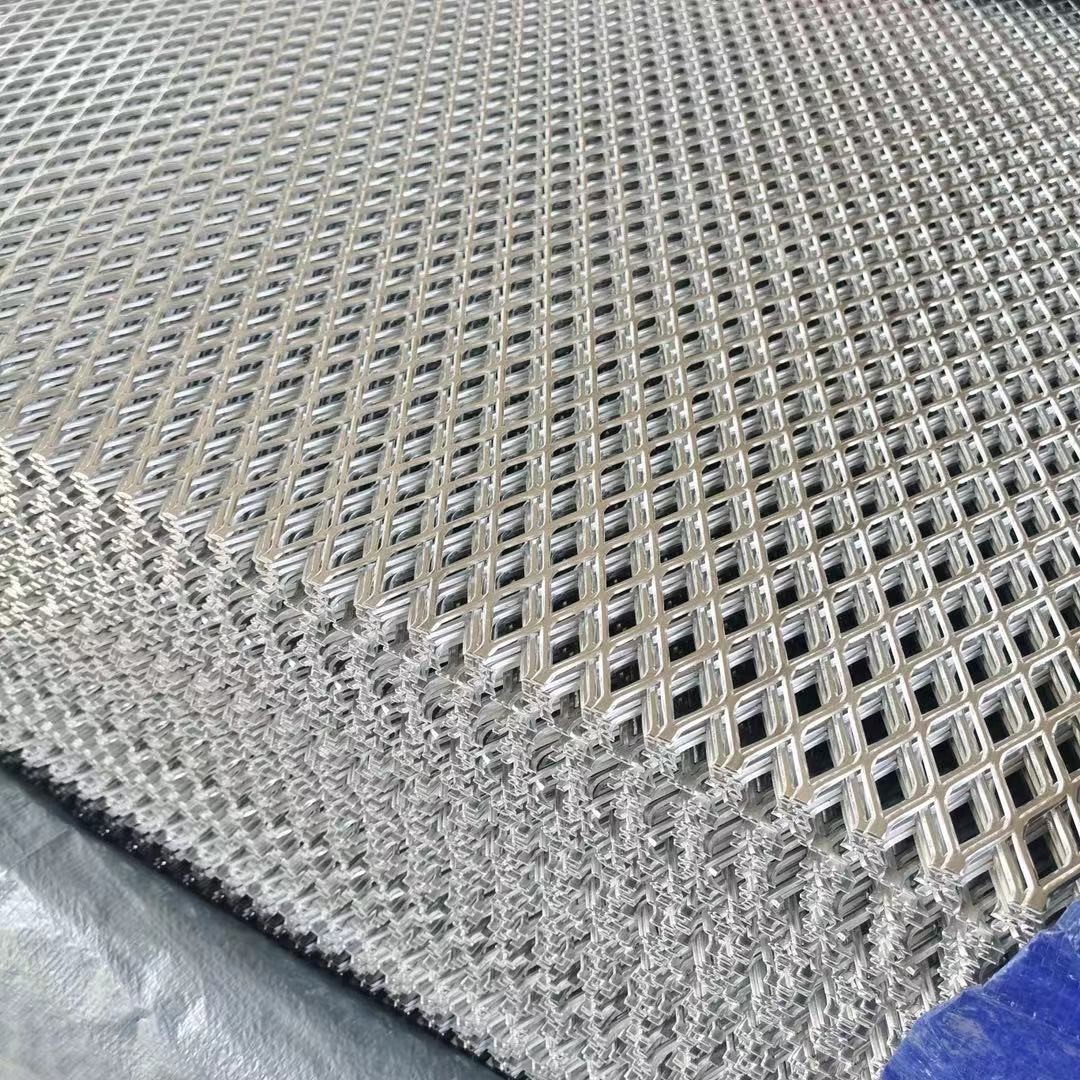 Triple Diamond Aluminum Sliver Mesh Sheet Color Coated Embossed