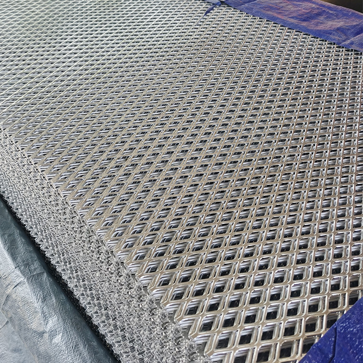 Triple Diamond Aluminum Sliver Mesh Sheet Color Coated Embossed
